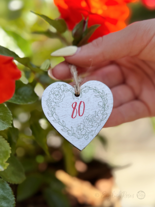 Small White hanging heart-shaped wooden gift tag keepsake saying '80' - Eco-friendly gift wrap from English Roses