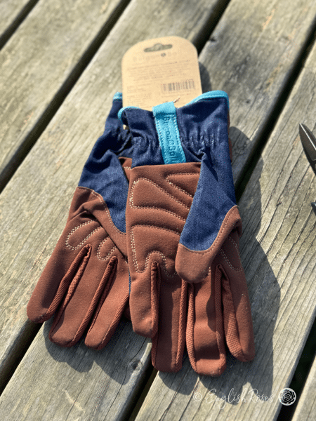 Burgon and Ball Gardening Gloves Love the Glove Ladies Denim 1